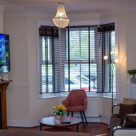 Royale Green View House- Free Parking, Wifi, Perfect For Contractors And Holiday Northampton Exteriör bild