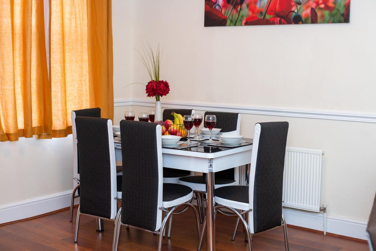 Royale Green View House- Free Parking, Wifi, Perfect For Contractors And Holiday Northampton Exteriör bild