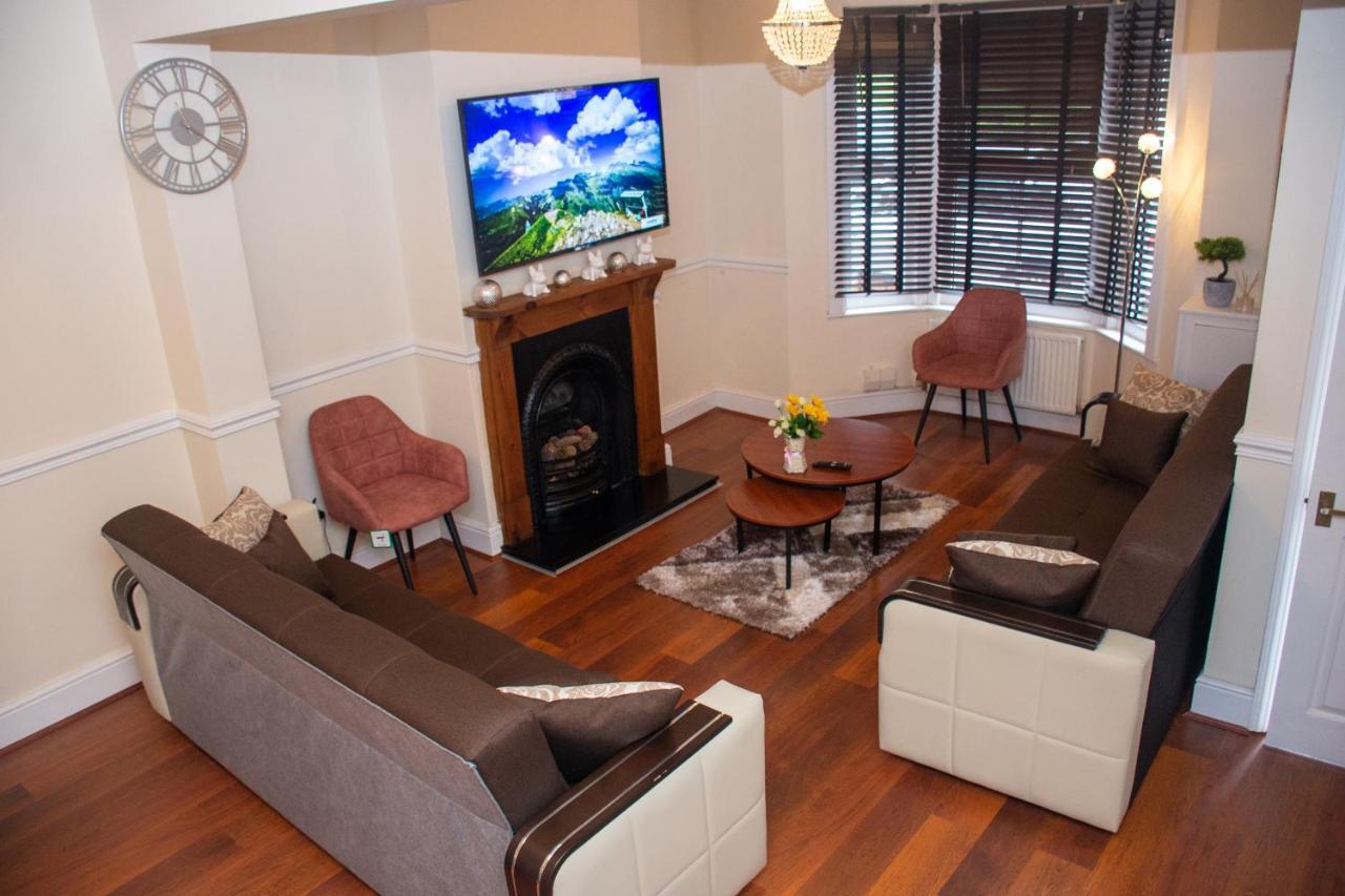 Royale Green View House- Free Parking, Wifi, Perfect For Contractors And Holiday Northampton Exteriör bild